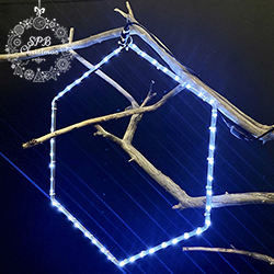 Световой подвес на деревья «Шестиугольник» (67х58см, 56LED, IP65)